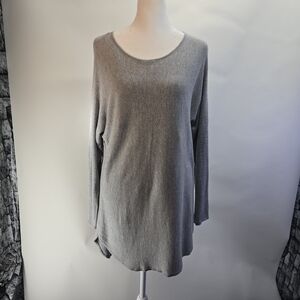 Michael Kors Size Medium Elegant Gray Knit Top